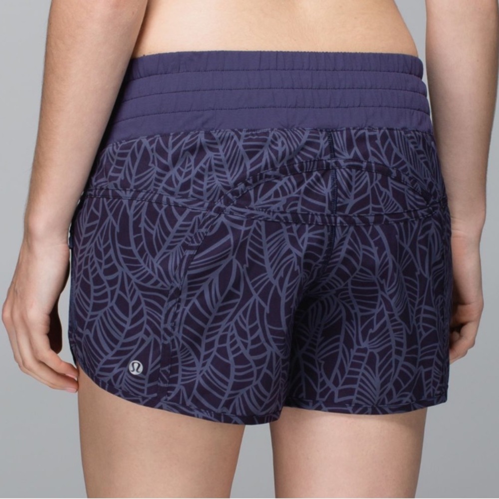 Lululemon Tracker Short II *2-way Stretch